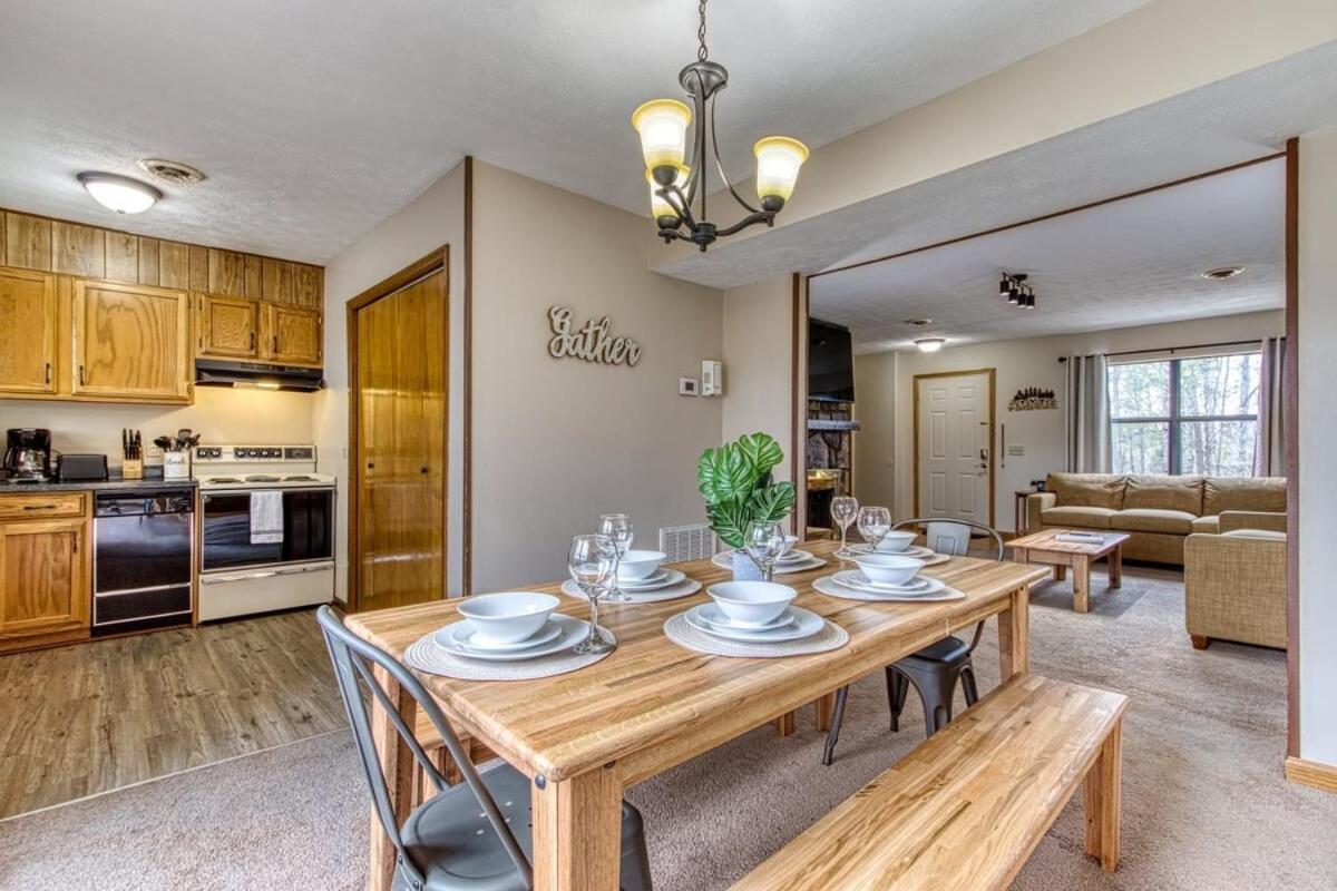 Pinecrest Townhomes-1King-2Queen Unit-Updated Pigeon Forge Kültér fotó